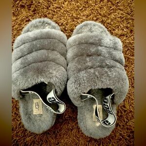 UGG Yeah Grey Fluffy Slippers 7
UGG